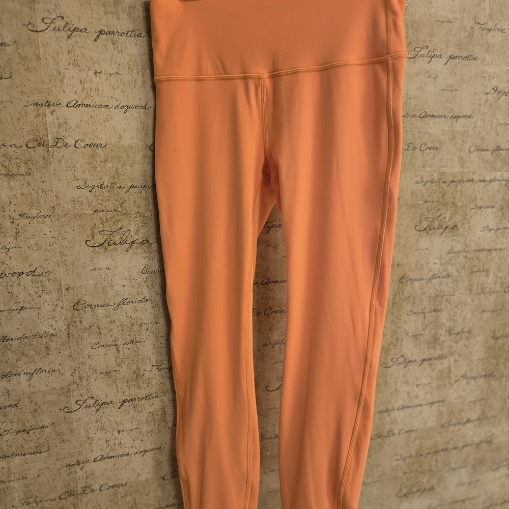 Lululemon Women's Wonder Under Crop High Rise Roll Down Scallop Luxtreme 23" SZ6